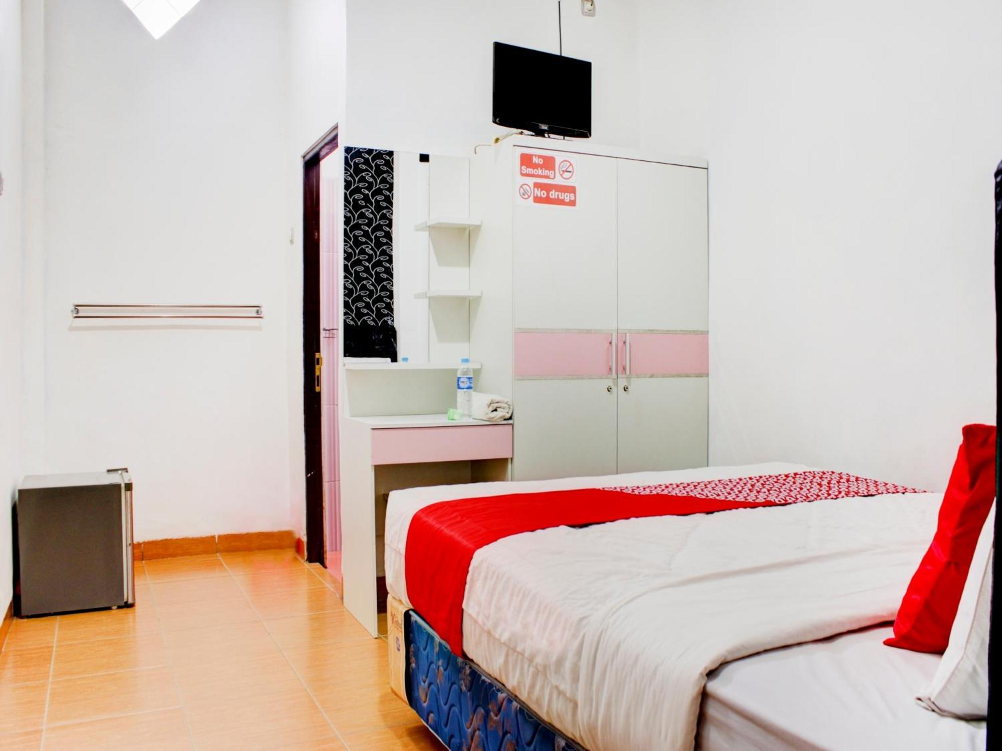 Oyo 3855 Homestay Semata Wayang Syariah Banjarbaru المظهر الخارجي الصورة